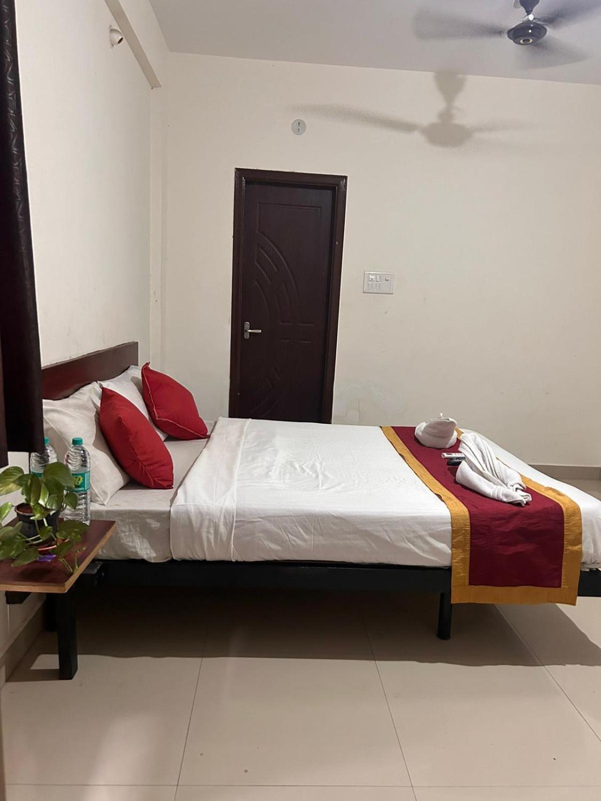 Hotel Prakrathi Residency Bangalore Exterior photo